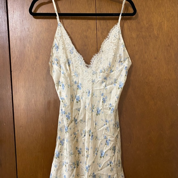 Christine Lingerie Slip Chemise - Picture 1 of 5